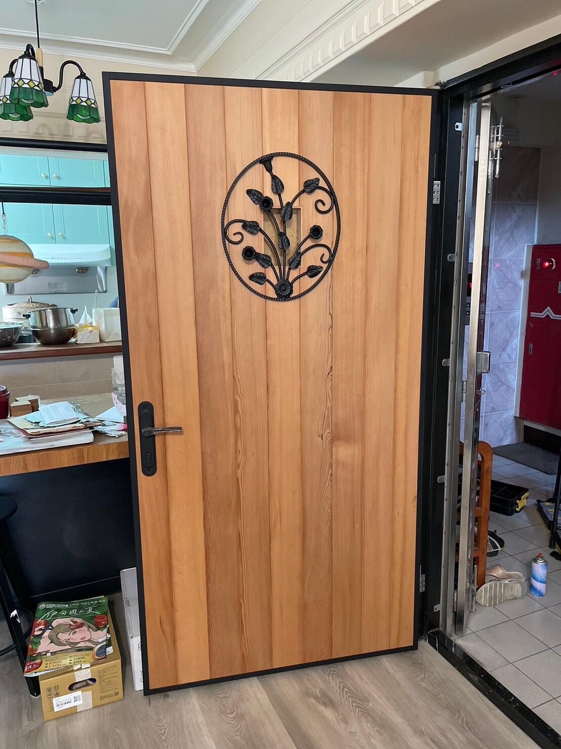 車庫門/大門/小門/滑軌門/旋轉門/木把手