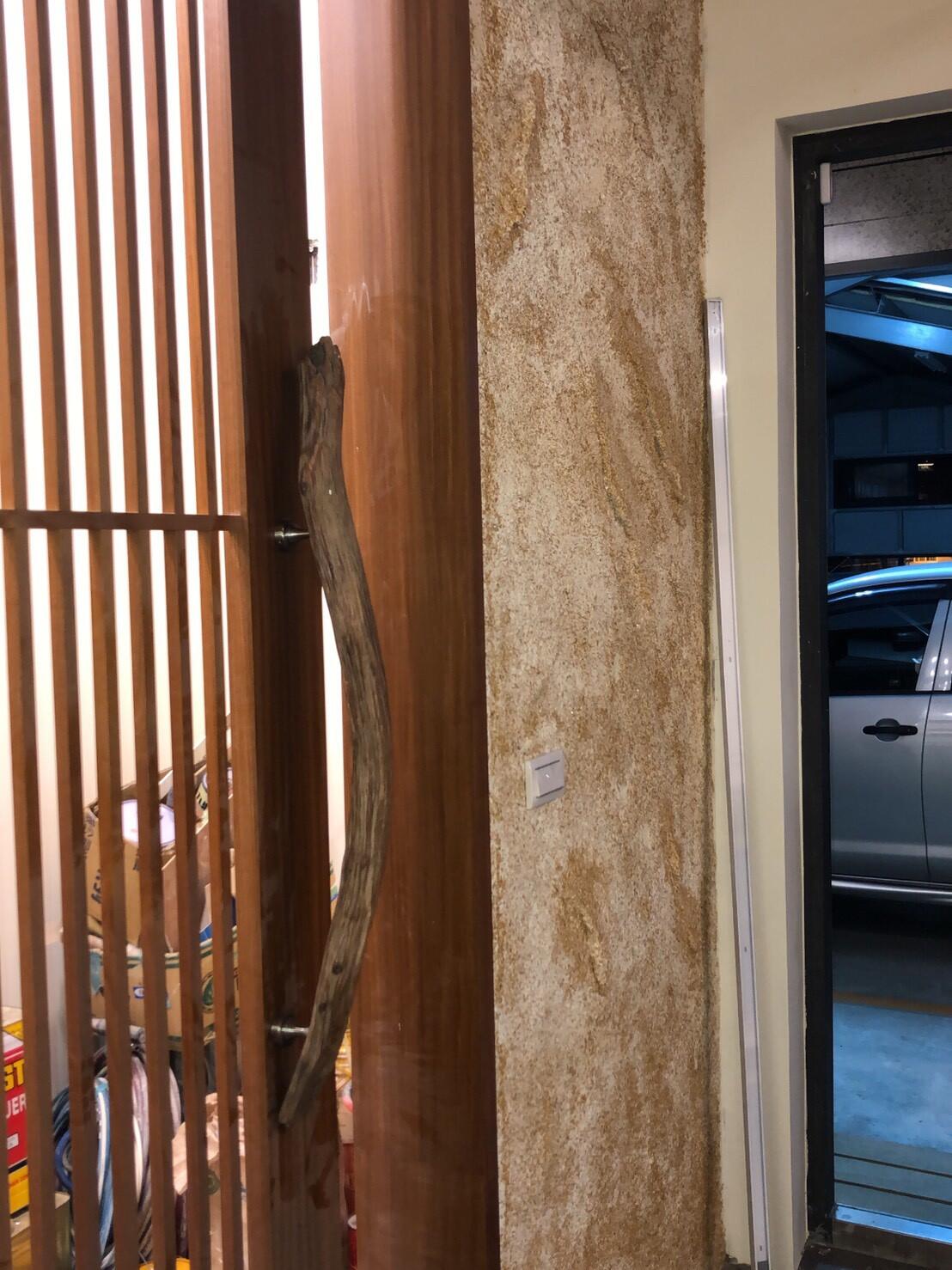 車庫門/大門/小門/滑軌門/旋轉門/木把手