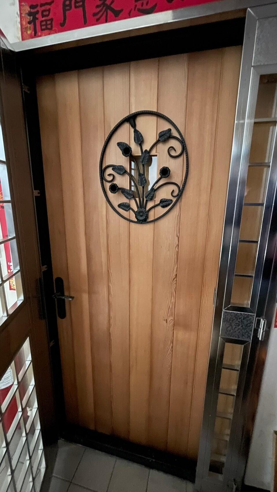 車庫門/大門/小門/滑軌門/旋轉門/木把手