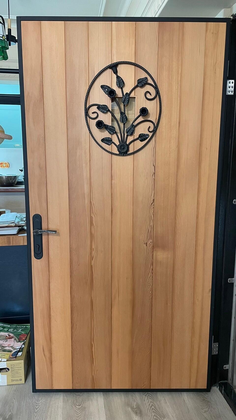 車庫門/大門/小門/滑軌門/旋轉門/木把手