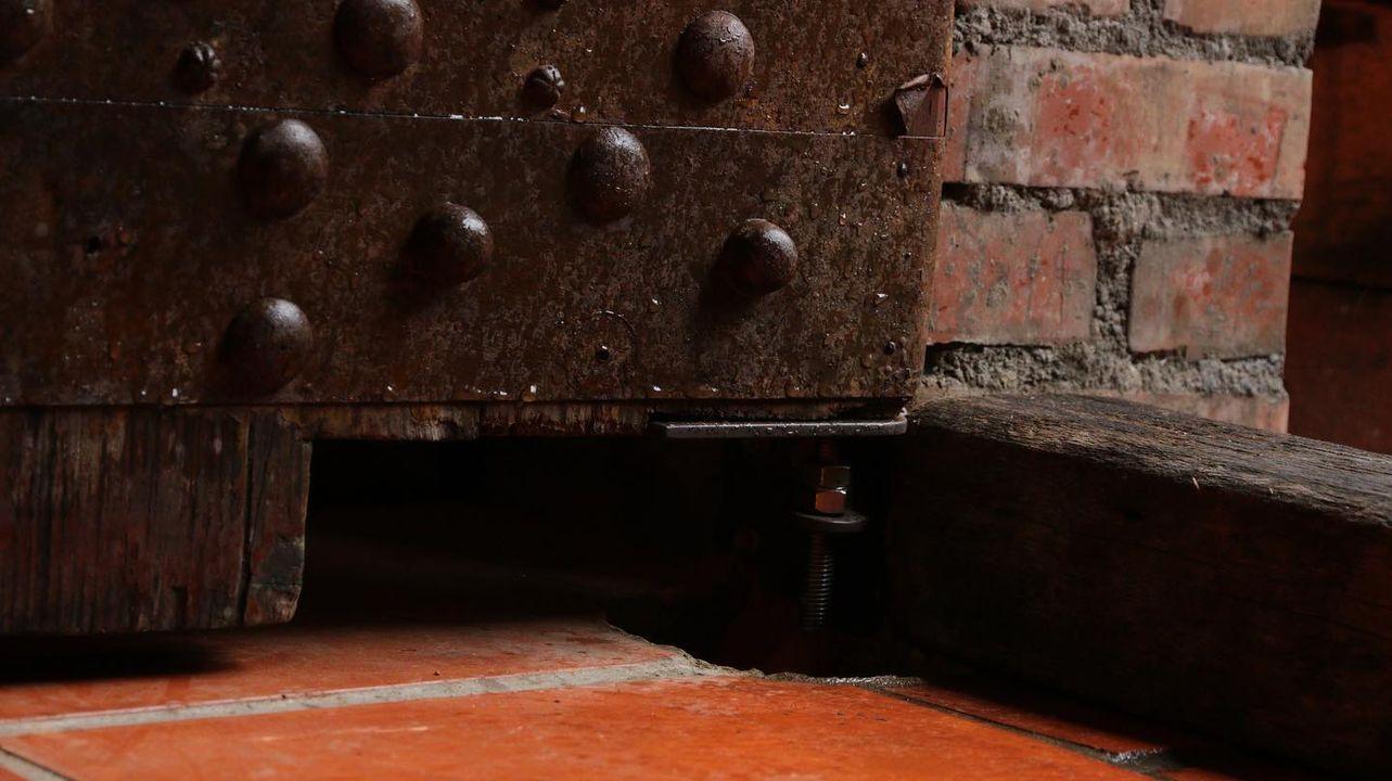 車庫門/大門/小門/滑軌門/旋轉門/木把手