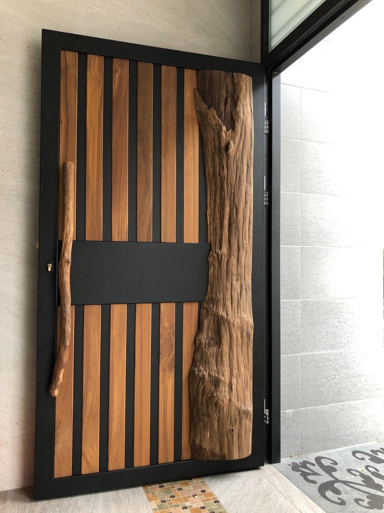 車庫門/大門/小門/滑軌門/旋轉門/木把手