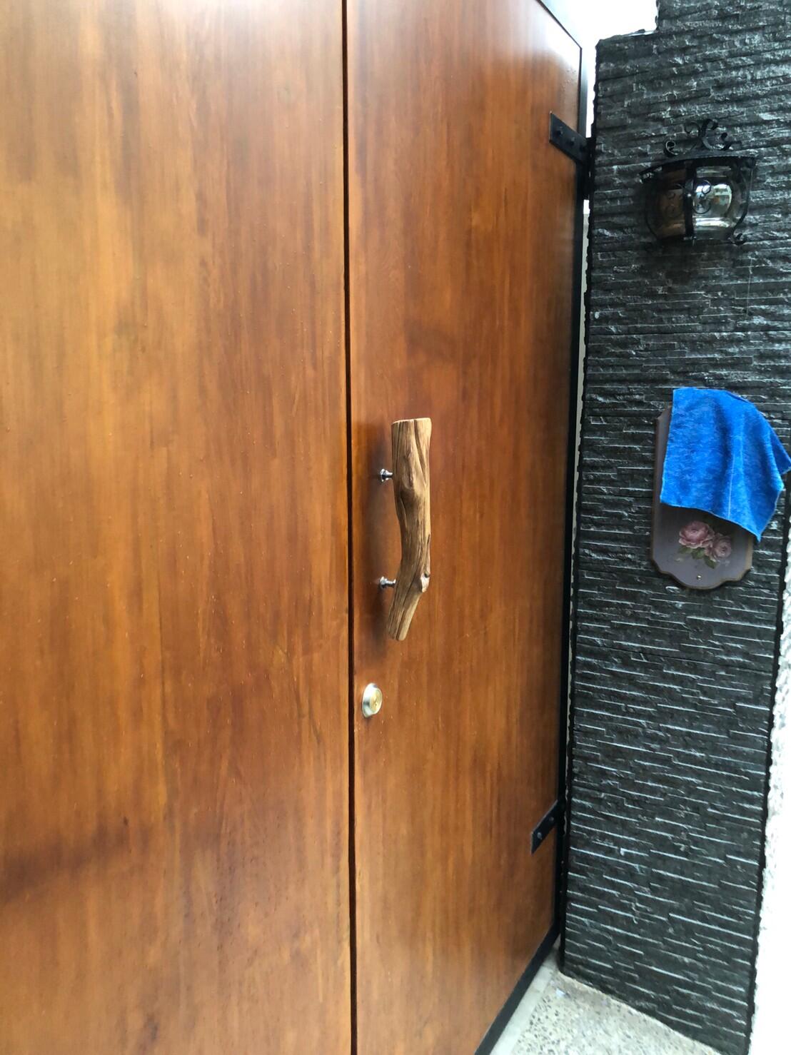 車庫門/大門/小門/滑軌門/旋轉門/木把手