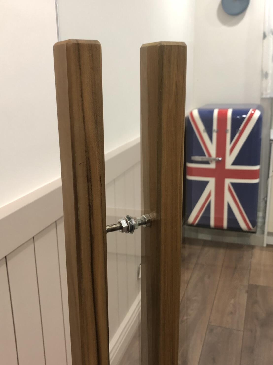 車庫門/大門/小門/滑軌門/旋轉門/木把手