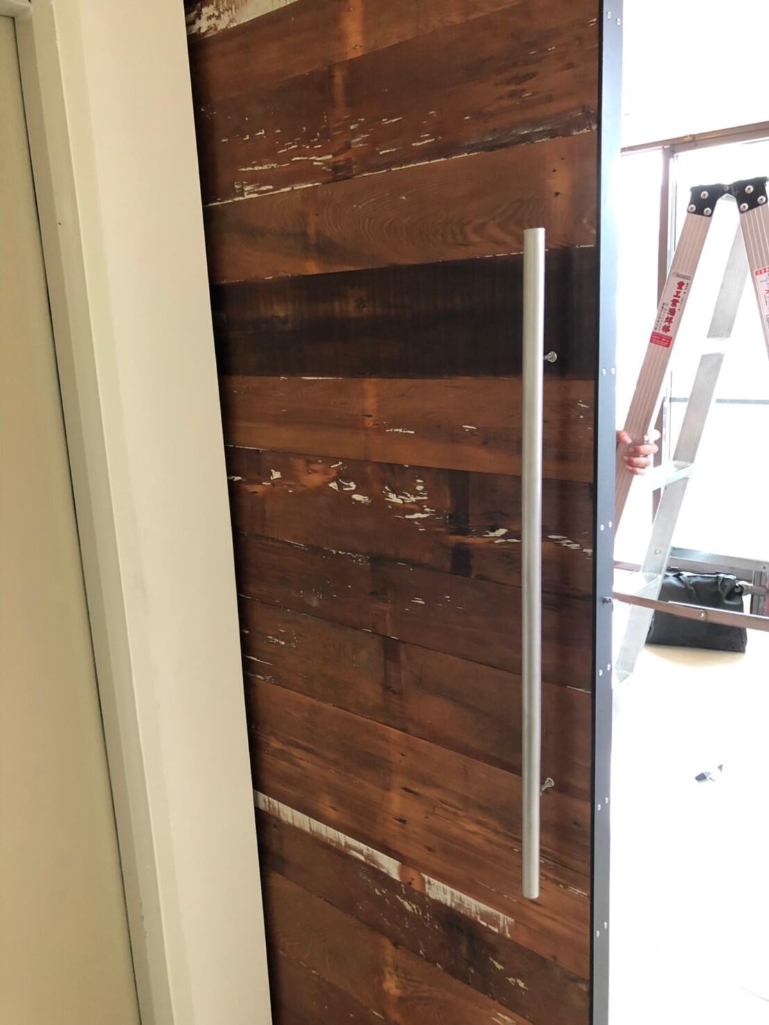 車庫門/大門/小門/滑軌門/旋轉門/木把手