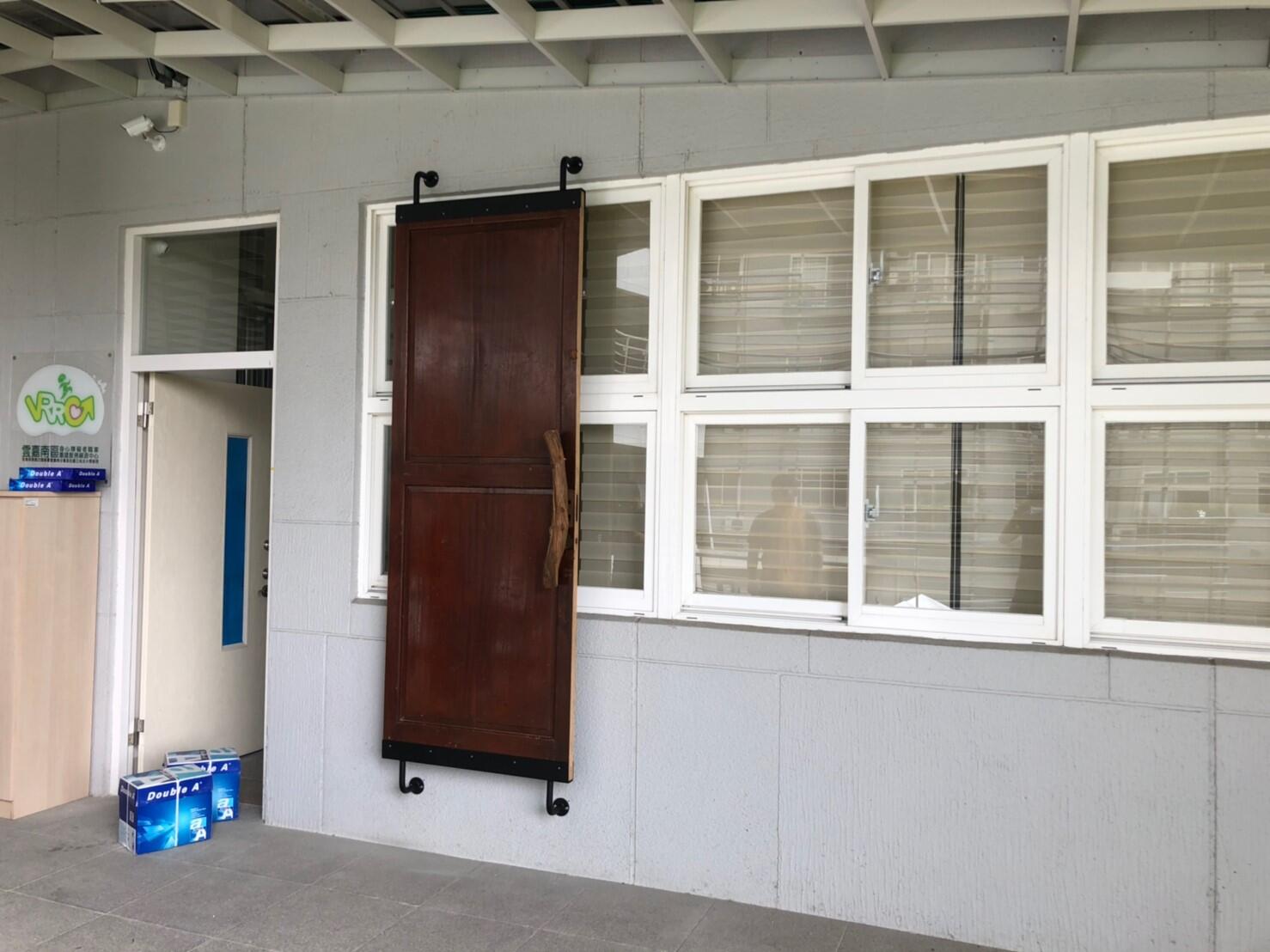 車庫門/大門/小門/滑軌門/旋轉門/木把手