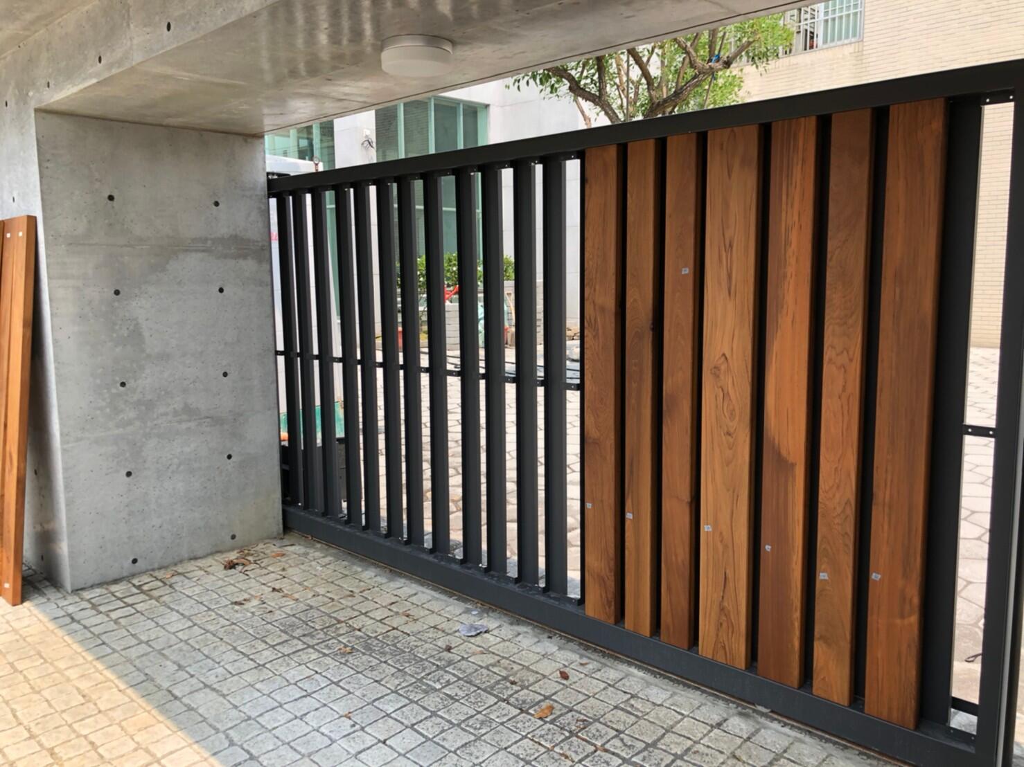 車庫門/大門/小門/滑軌門/旋轉門/木把手