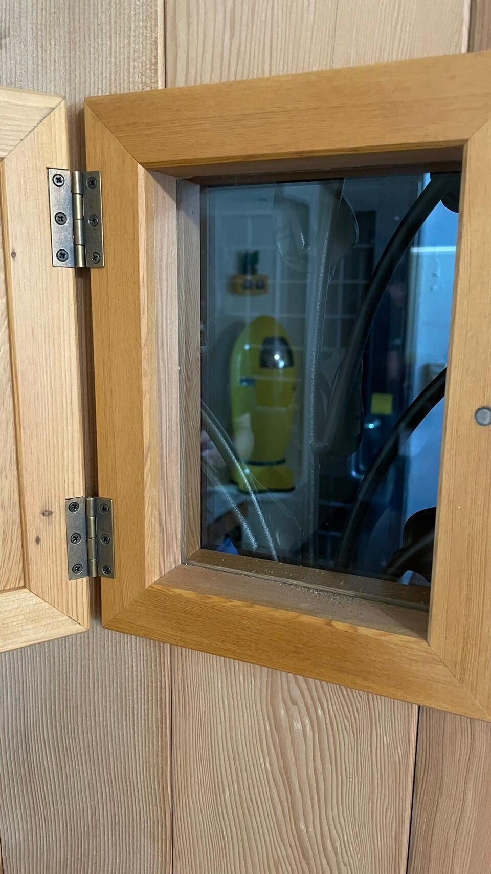 車庫門/大門/小門/滑軌門/旋轉門/木把手