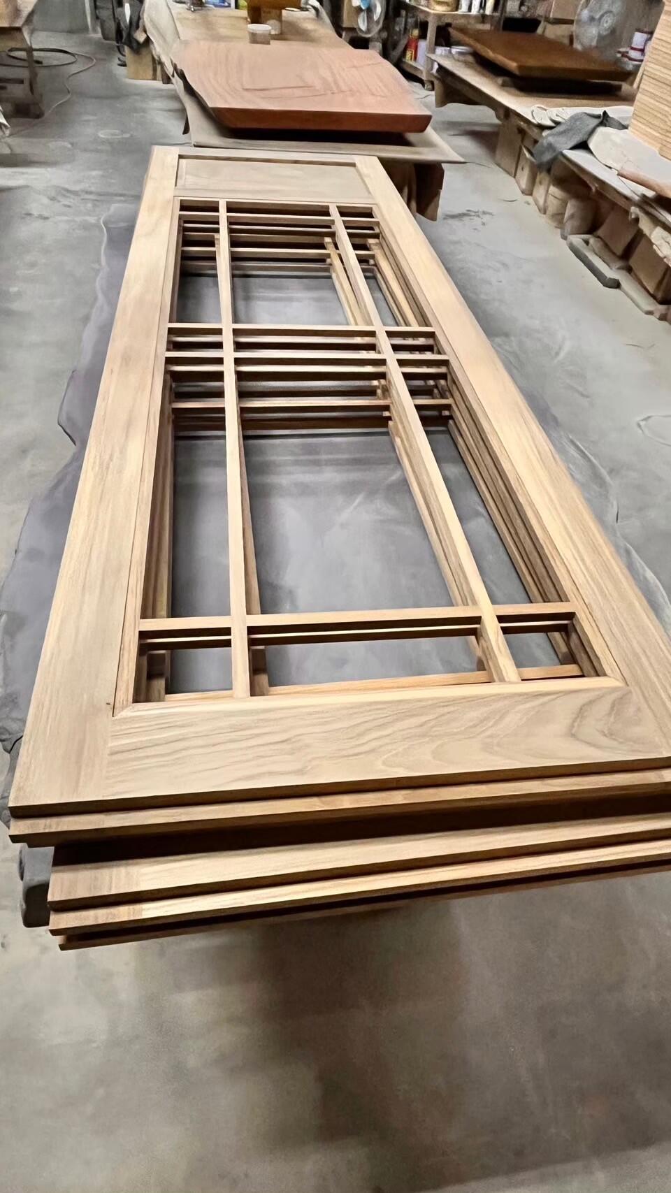 車庫門/大門/小門/滑軌門/旋轉門/木把手