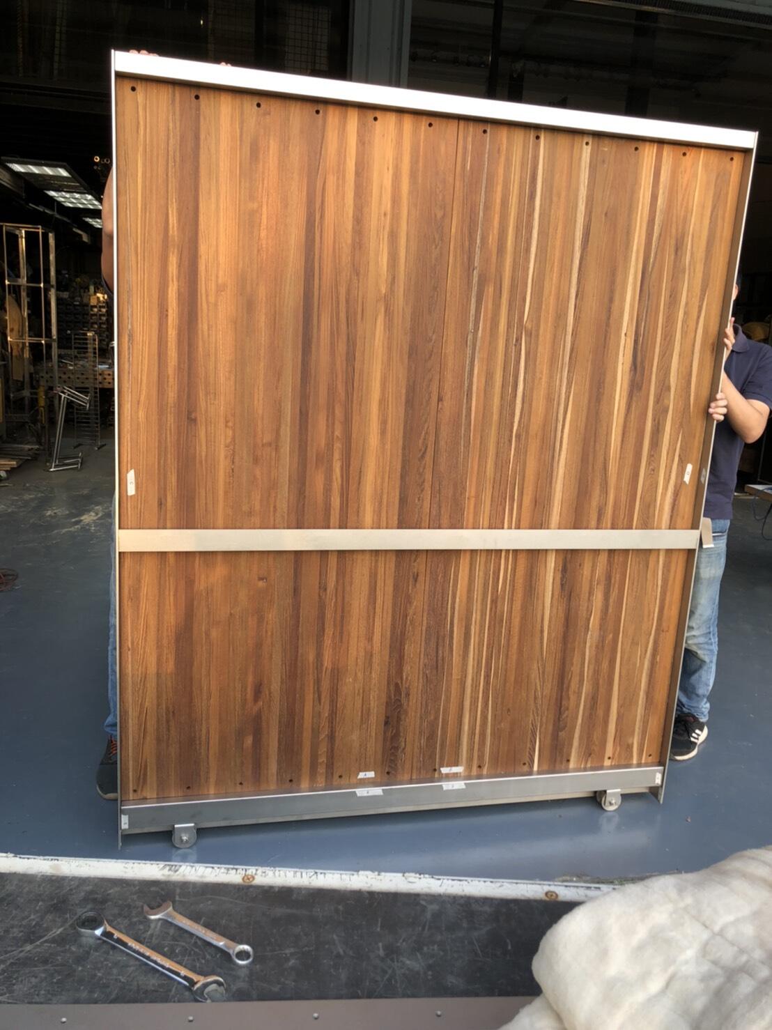 車庫門/大門/小門/滑軌門/旋轉門/木把手