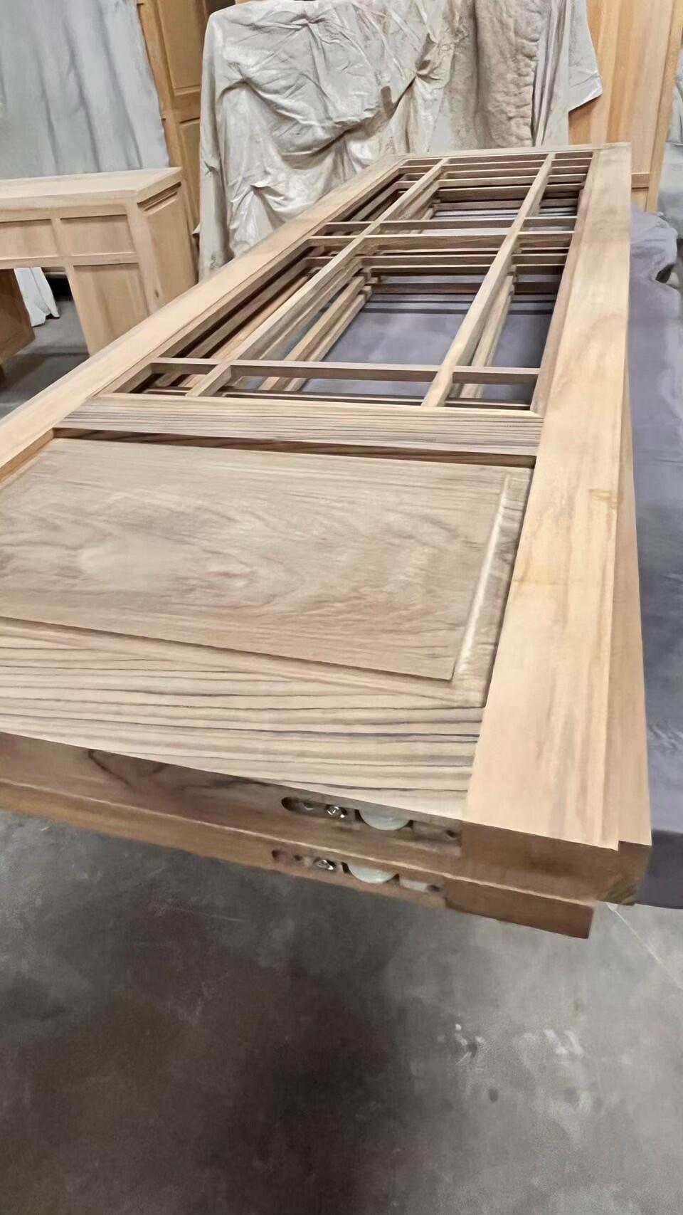 車庫門/大門/小門/滑軌門/旋轉門/木把手