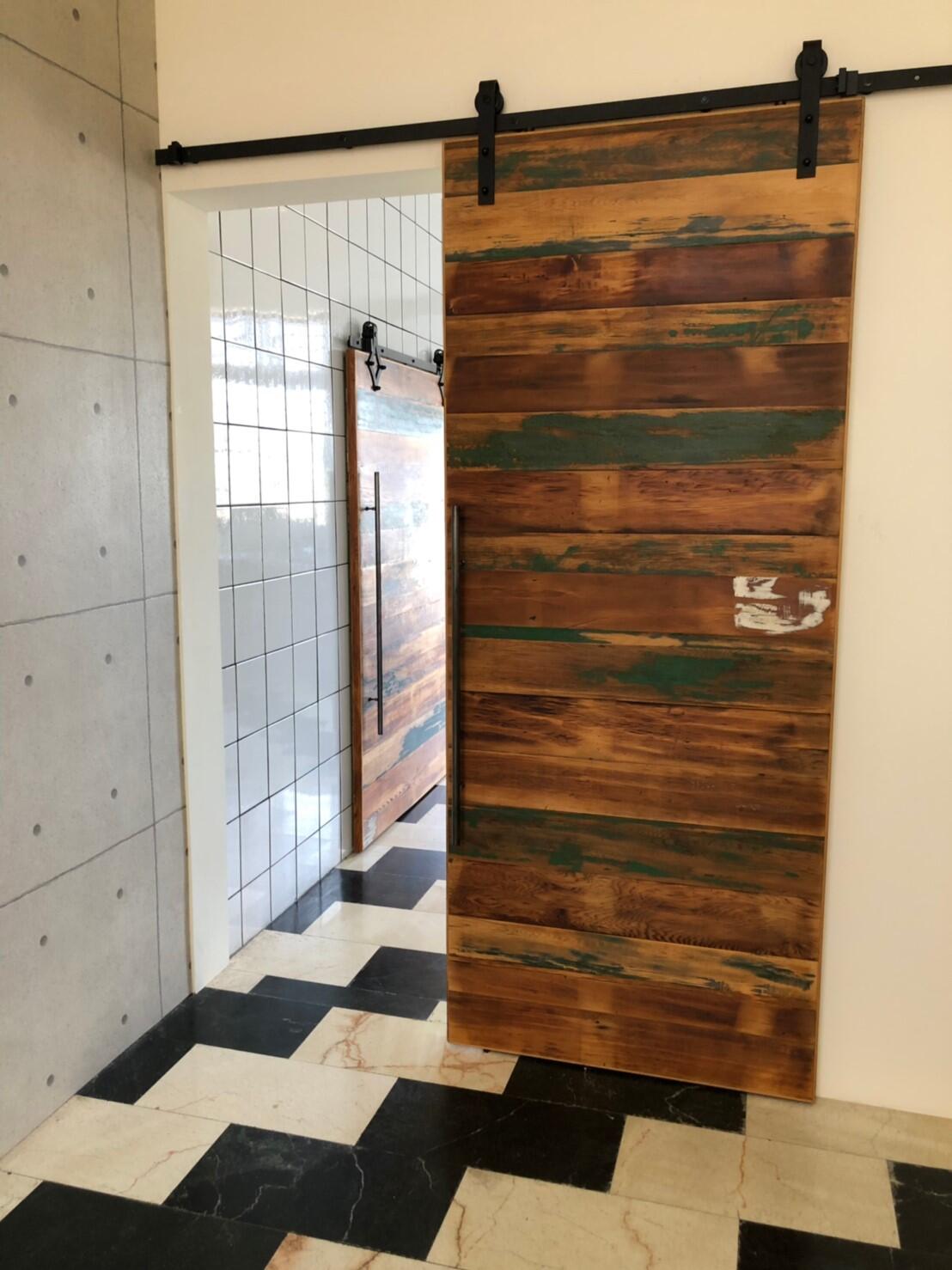 車庫門/大門/小門/滑軌門/旋轉門/木把手