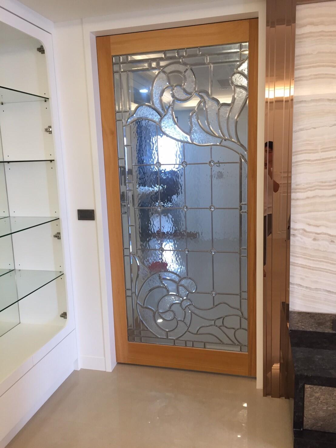 車庫門/大門/小門/滑軌門/旋轉門/木把手