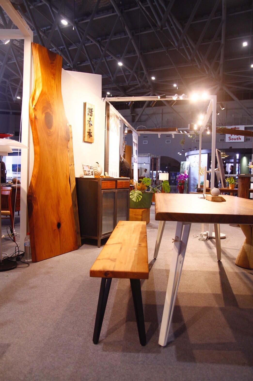 長凳/等候椅/原木椅 長凳/等候椅/原木椅