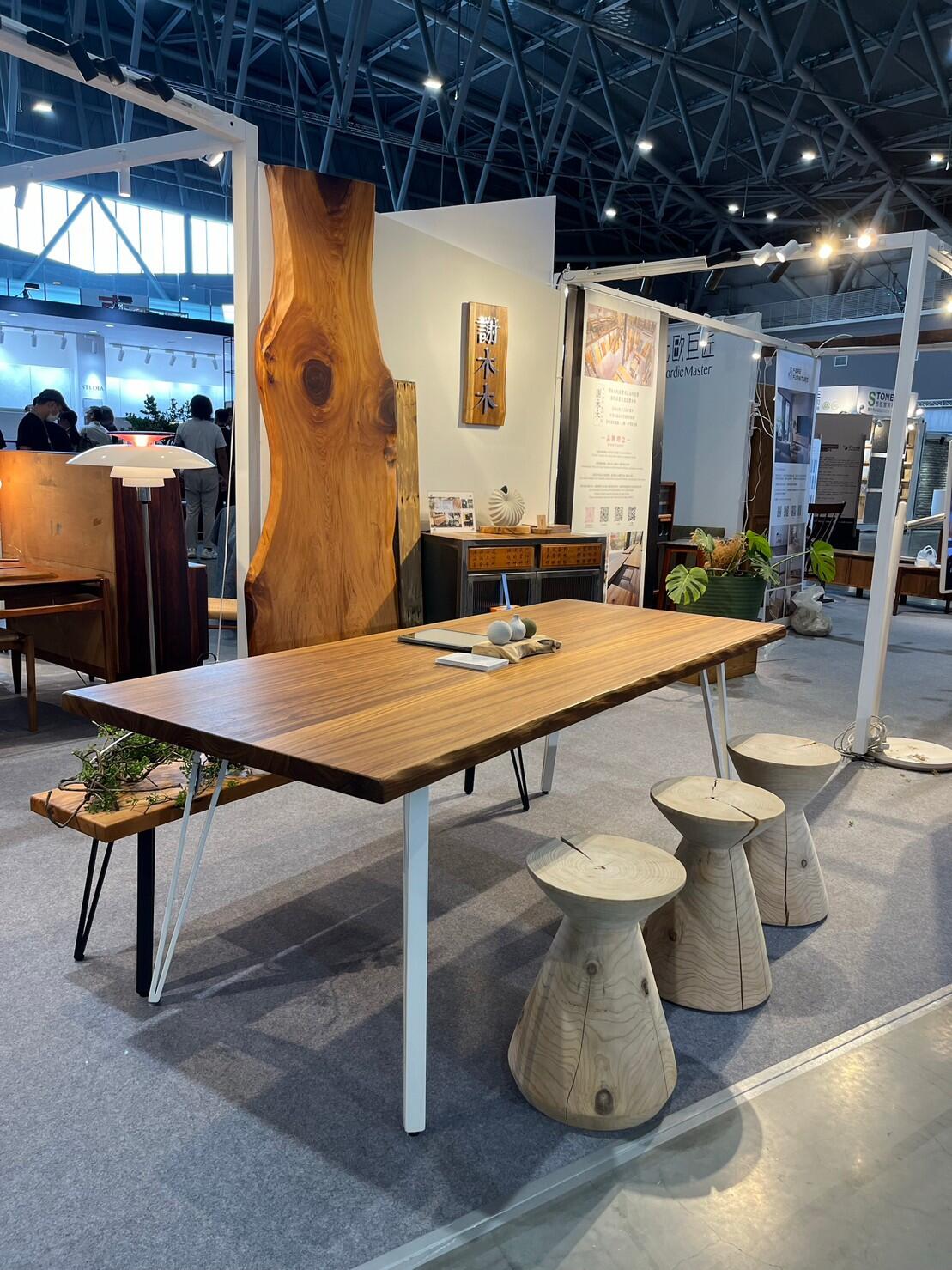 長凳/等候椅/原木椅 長凳/等候椅/原木椅