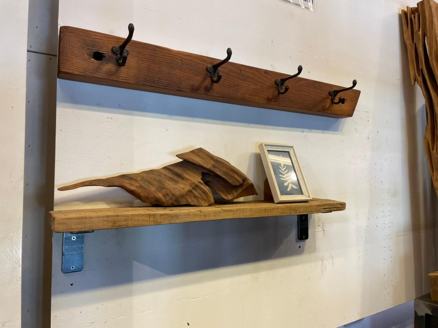 層板/層架/樓梯蓋板 層板的鐵件或是隱藏五金皆可以根據承重與結構量身訂製