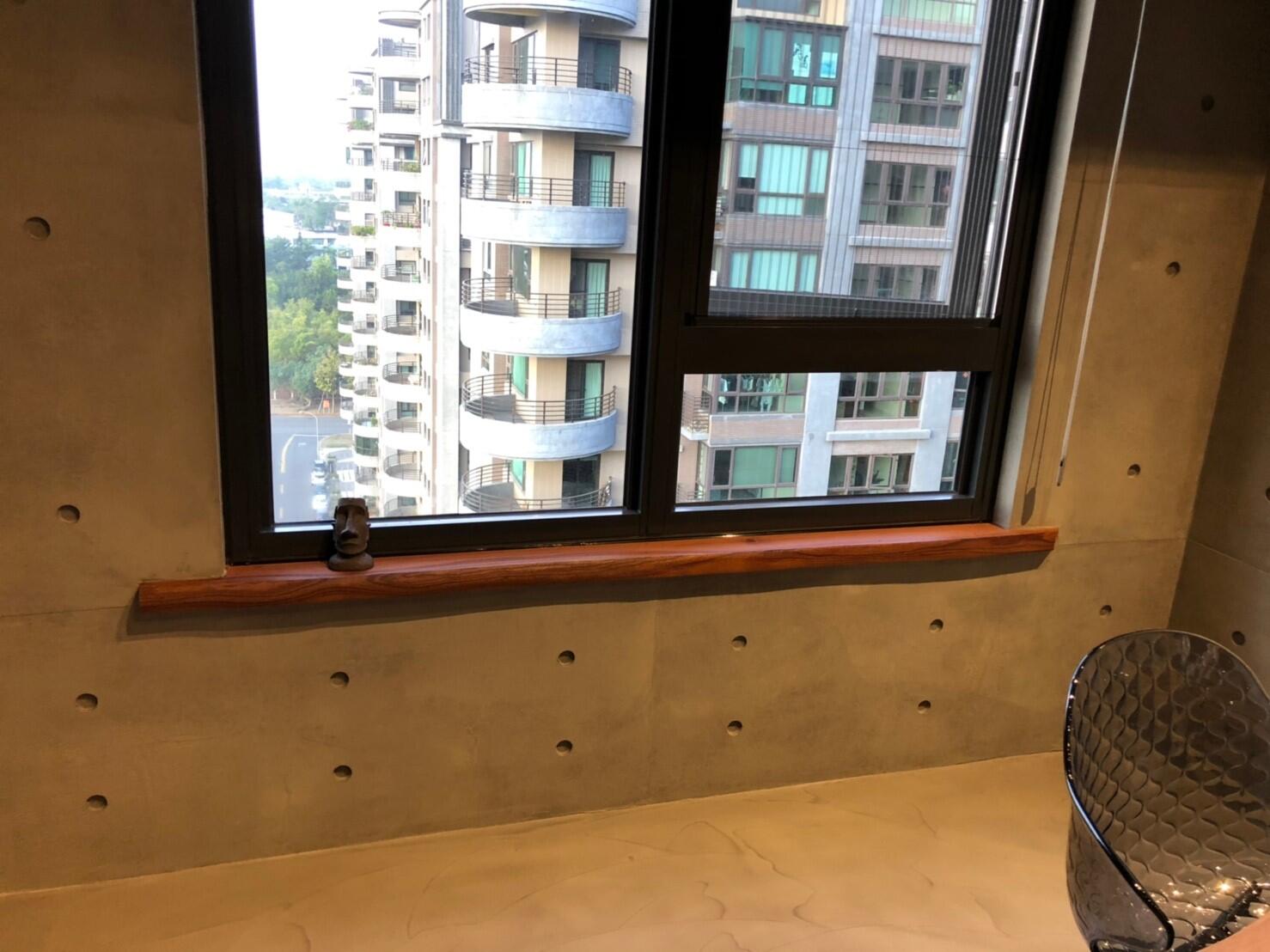 層板/層架/樓梯蓋板 層板的鐵件或是隱藏五金皆可以根據承重與結構量身訂製