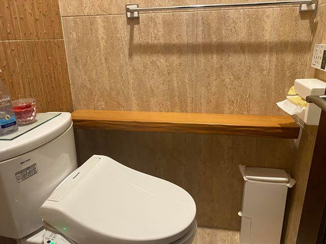 層板/層架/樓梯蓋板 層板的鐵件或是隱藏五金皆可以根據承重與結構量身訂製