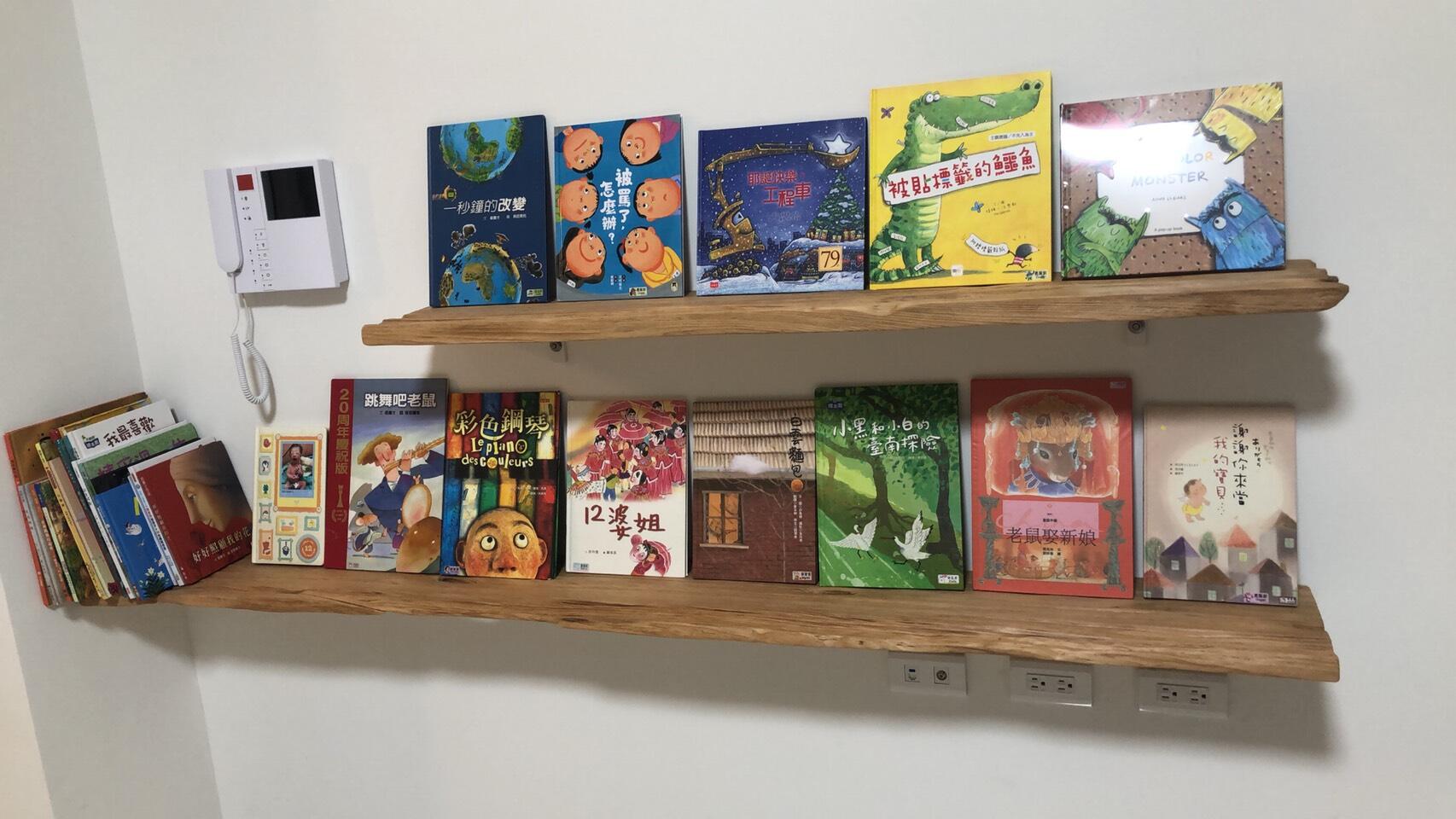 層板/層架/樓梯蓋板 層板的鐵件或是隱藏五金皆可以根據承重與結構量身訂製