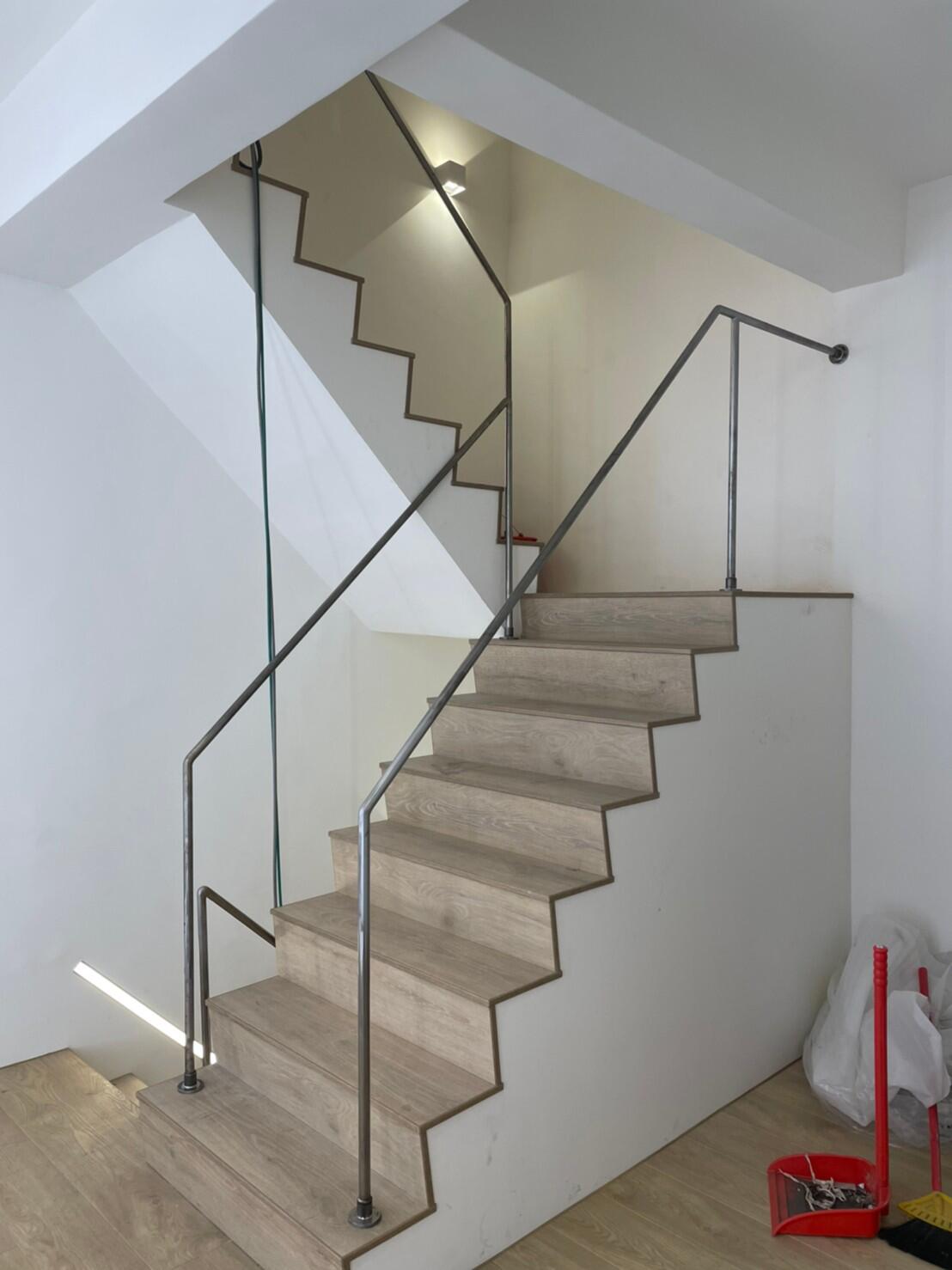 樓梯/樓梯扶手-客製化設計製作