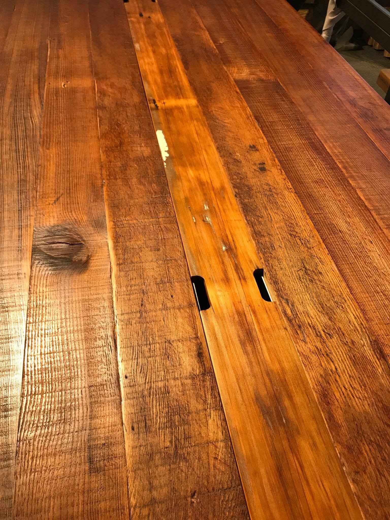 電源孔/線孔/插座 電源孔/線孔/插座