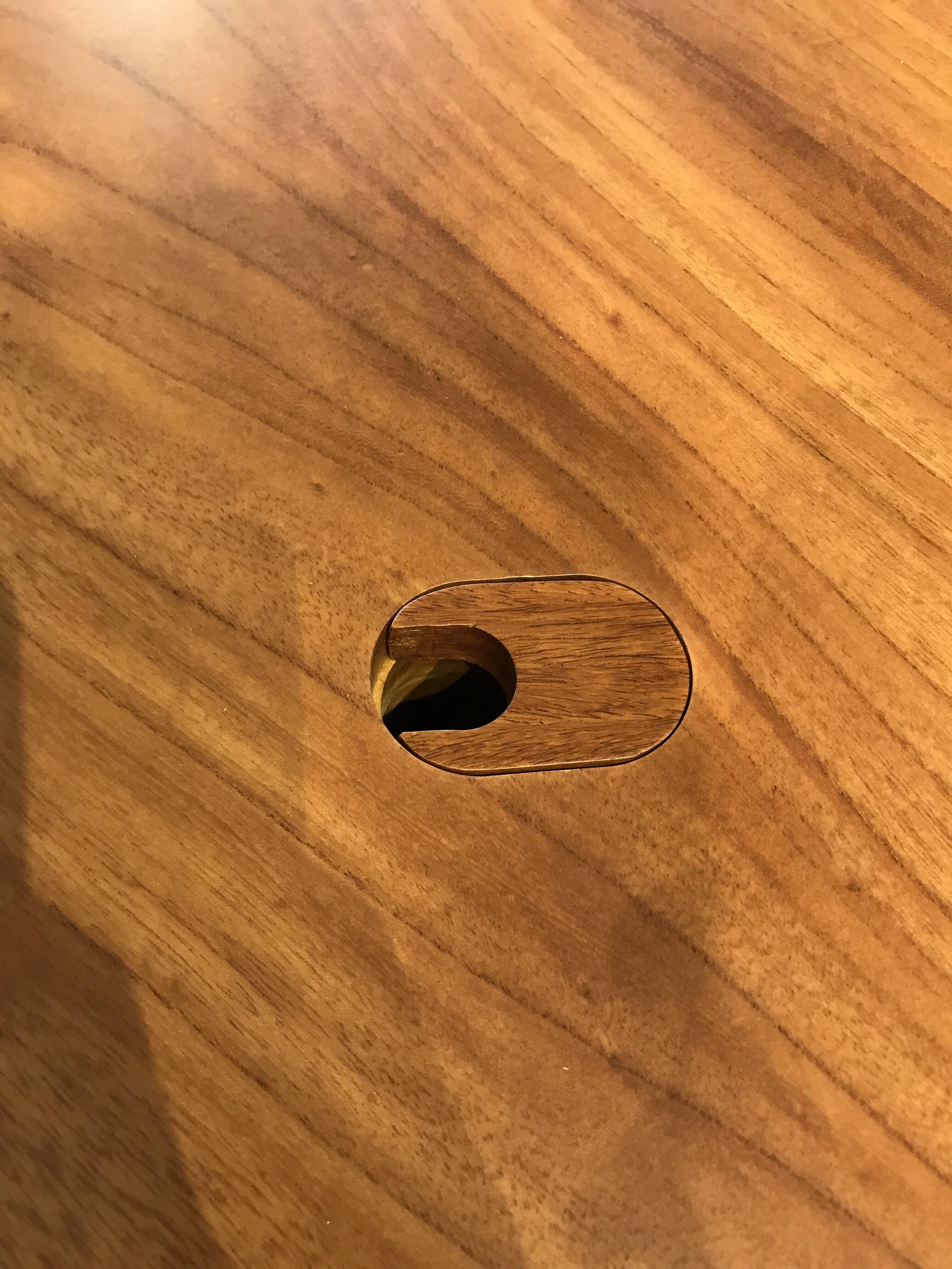 電源孔/線孔/插座 電源孔/線孔/插座