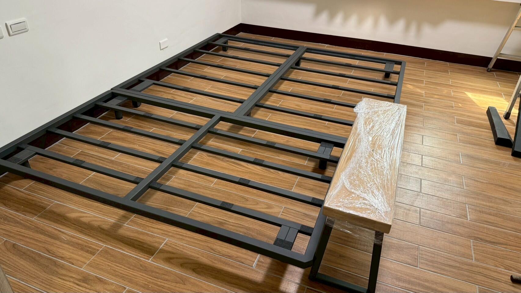 床/上下舖/宿舍床/床架/金屬床 床/上下舖/宿舍床/床架/金屬床